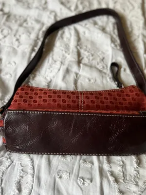 Nine & Co. Red Geometric Shoulder Bag with Dark Brown Trim thumbnail 8