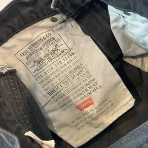 Vintage Levi’s 512 Tapered High Waisted Black Cotton Denim Jeans 3 USA thumbnail 9