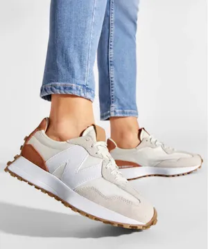 New Balance 327 sneaker in the "Sea Salt with Rust Oxide" Women's sz 6 thumbnail 9