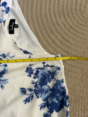 Floral lulus dress (M)  thumbnail 8