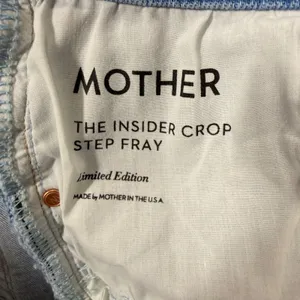 Mother The Insider Crop Step Fray Jeans Light Blue Wash Size 29‎ Limited Edition thumbnail 3