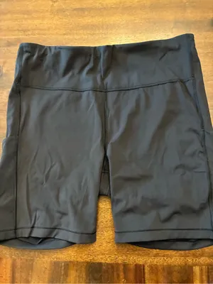 Athleta Biker Shorts Women’s XL Black Ultimate Stash 7” Short Pockets thumbnail 1