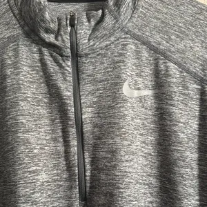 Nike Heathered Gray Long Sleeve Pullover thumbnail 3