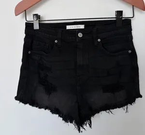 Jean shorts thumbnail 1