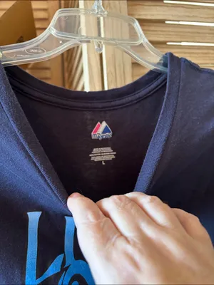 Majestic Navy Blue Ladies' Live Love Yankees Tee Large thumbnail 3