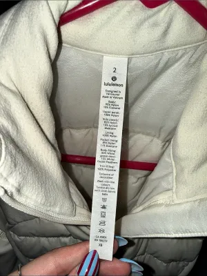 lululemon Down for It All Vest Women's Puffer Vest White Size 2 thumbnail 3