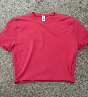 Lululemon Top thumbnail 1