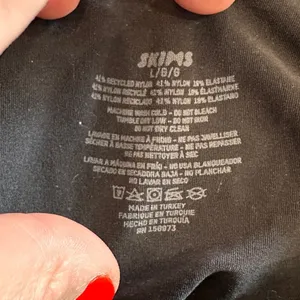 Skims seamless sculpt high neck thong bodysuit onyx black size large NWOT thumbnail 6