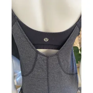 Lululemon Run For Your Life Gray Black Built In Bra Tank Top Women’s Size 6 thumbnail 6