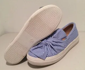 Bow Tied Sneakers Blue Size 9 thumbnail 4