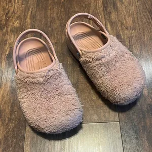 Crocs thumbnail 2