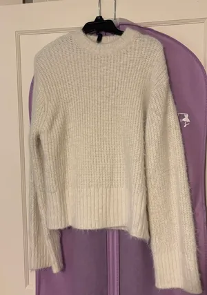 H&M White Sweater thumbnail 3