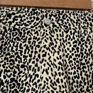 Edikted leopard print denim mini skirt thumbnail 3