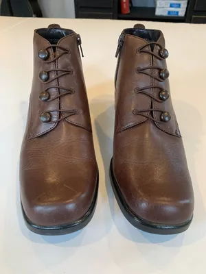 Liz Baker Women’s Size 8 Brown Leather Ankle Boots with Button and Side Zipper thumbnail 1