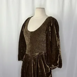 NWT!! FREE PEOPLE Farrier Velvet Mini Dress Smocked Solid Brown Bear Mini Medium thumbnail 7