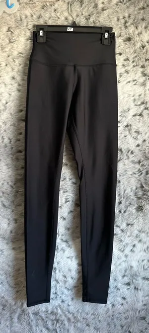 473. Alo High-Waisted Black Leggings small thumbnail 1