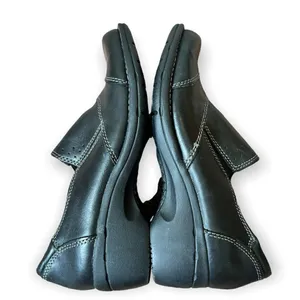 Earth Origins Black Leather “Victoria” Loafer thumbnail 5