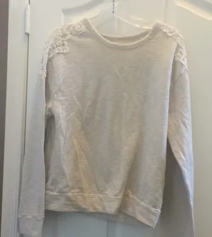 FINAL MARKDOWN Hollister French Terry Top (L) thumbnail 1