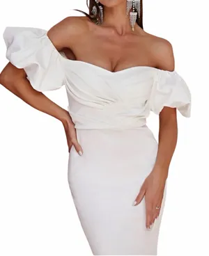 Boutique White Off-The-Shoulder Prom/Formal Dress Maxi thumbnail 3