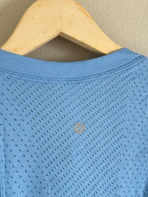 Lululemon Swiftly Open-Hole V-Neck Tank Top Blue Size 10 NWT thumbnail 4