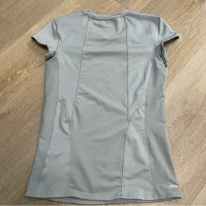 Alo Yoga - Cool Fit Tee thumbnail 2