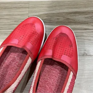Teva Coral HydroLife Round Toe Flats Women’s 7.5 thumbnail 2