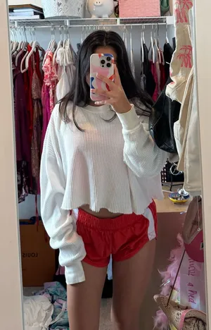 Brandy Melville White Cropped Top thumbnail 1
