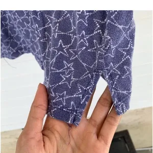 a.n.a Star Print V-Neck T-Shirt Size Medium Purple Short Sleeve Celestial‎ Top thumbnail 3
