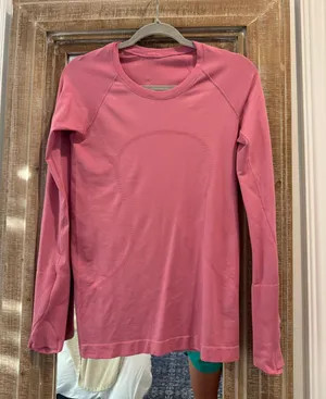 Lululemon Swiftly Tech Long Sleeve thumbnail 1