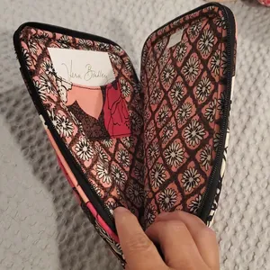 NWT Vera Bradley IPad/Ereader Sleeve/cover thumbnail 3