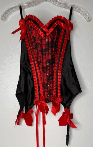 Source Unknown Corset Women's Size Small Red Black‎ Lace Ribbon Bedroom Feminine Body Shaper thumbnail 1