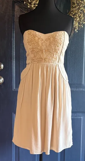 MM Couture by miss me Strapless Embroidered Cream Dress size M thumbnail 1