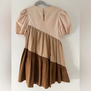 NWT- English Factor Neutral Quiet Luxury Colorblock Puff Sleeve Dress size small thumbnail 7