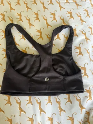 Lululemon bra thumbnail 2