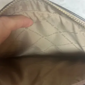 Michael Kors Pink Crossbody Bag with Structured Design thumbnail 12