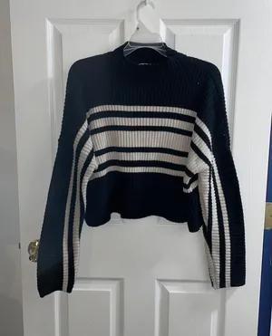 Sweater thumbnail 1