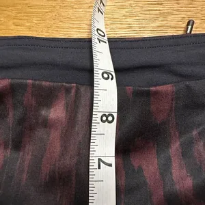 Lululemon Speed Tight IV Painted Animal Bordeaux Drama Black / Black 10 thumbnail 8