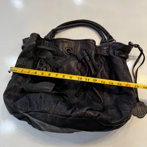 Vince Camuto Black Leather Shoulder Bag Purse with Flowers Leather+Jaquard thumbnail 9