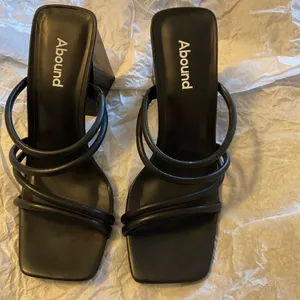 Abound Women Austyn Block Heel Strappy Sandals Size 6.5 thumbnail 12