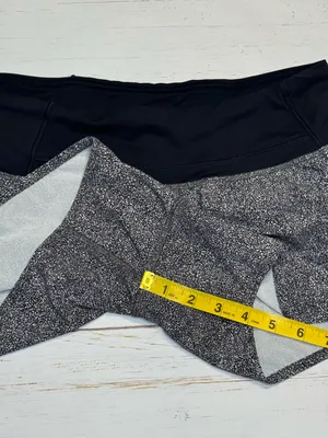Lululemon Run Times Women’s Shorts 4” Sea Spray Alpine White Dark Chrome Size 4 thumbnail 10