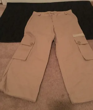 Gap Women's Khaki Capri Pants Zip & Button Pockets Casual Wear Size 2 thumbnail 1