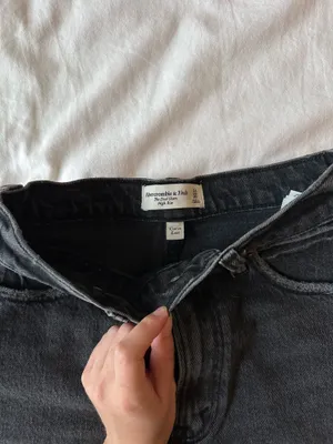 Abercrombie shorts thumbnail 2