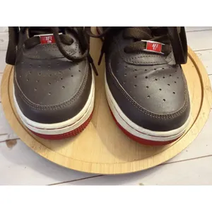 2006 Nike Air Force 1 MID XXV Brown & Red Players 314195-261 Size: 6.5 Y 8 Woman thumbnail 4