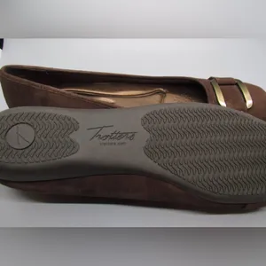 Trotters Brown Suede Ballet Flats with Gold Buckle Accent thumbnail 3