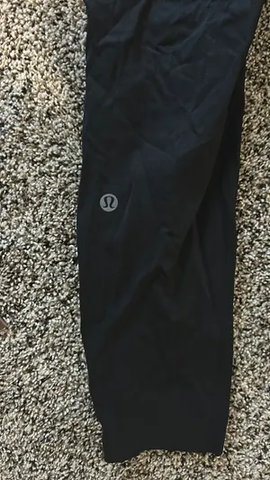 Lululemon leggings size 6 thumbnail 4