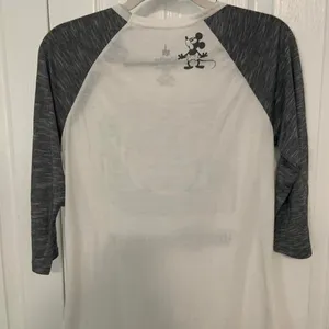 Disney Parks Raglan Shirt Womens Small White NWT Walt Disney World 3/4 Sleeve thumbnail 3