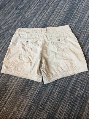 KÜHL Women’s Shorts Size 10 Beige 7” Inseam Utility Outdoor thumbnail 3