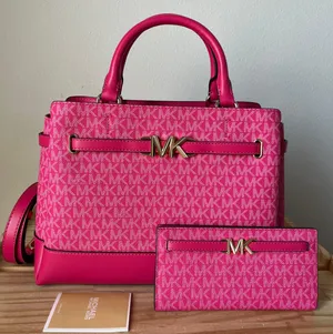 Michael Kors Purse Set thumbnail 1