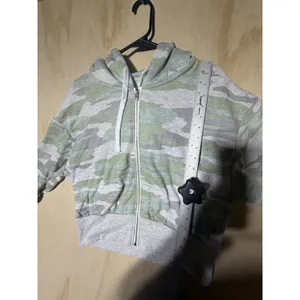 Reflex Women's M Camo Cropped Zip Hoodie Green Gray Lightweight Sweatshirt thumbnail 5