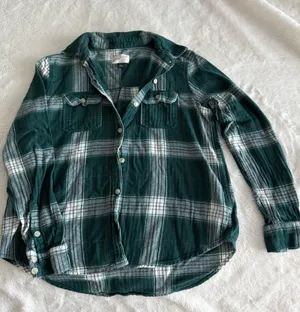 Universal Threads Flannel Button-Up thumbnail 1